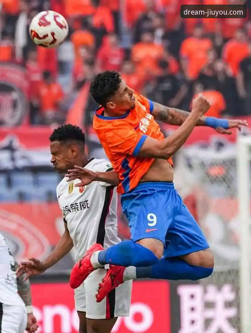 青岛海牛3-1上海海港：13年等待与9连胜终结，九游娱乐平台见证中超格局变革